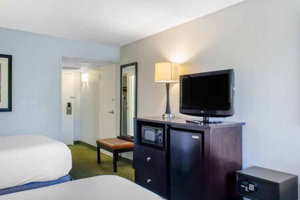 Ramada by Wyndham Shreveport Airport Image 10