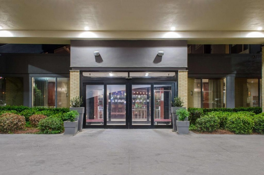 Ramada by Wyndham Shreveport Airport Image 24