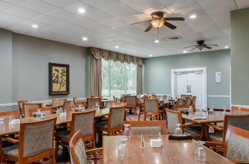 Ramada by Wyndham Shreveport Airport image 26